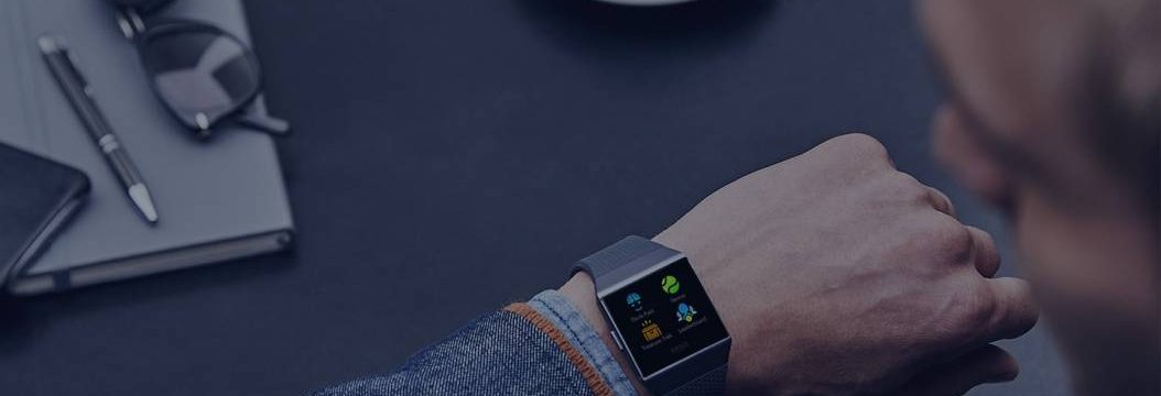Fitbit Ionic za ok 849 zł. Sportowy smartwatch w promocji